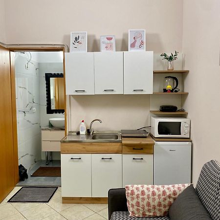 Dori'S Wilson Studio At Blloku Neighborhood Tirana Exterior photo